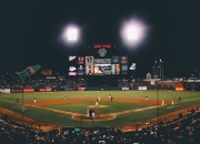 熊猫体育互动-魔术连续得分压制鹈鹕，爱德华兹统治全场