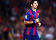 体育赛事直播-橙色奇迹与非洲雄鹰，当荷兰绝杀秘鲁遇见奥斯梅恩的欧冠封神之夜