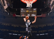 熊猫体育官方网站-锡安关键战不手软，魔术淘汰灰熊，新势力崛起与季后赛版图重构