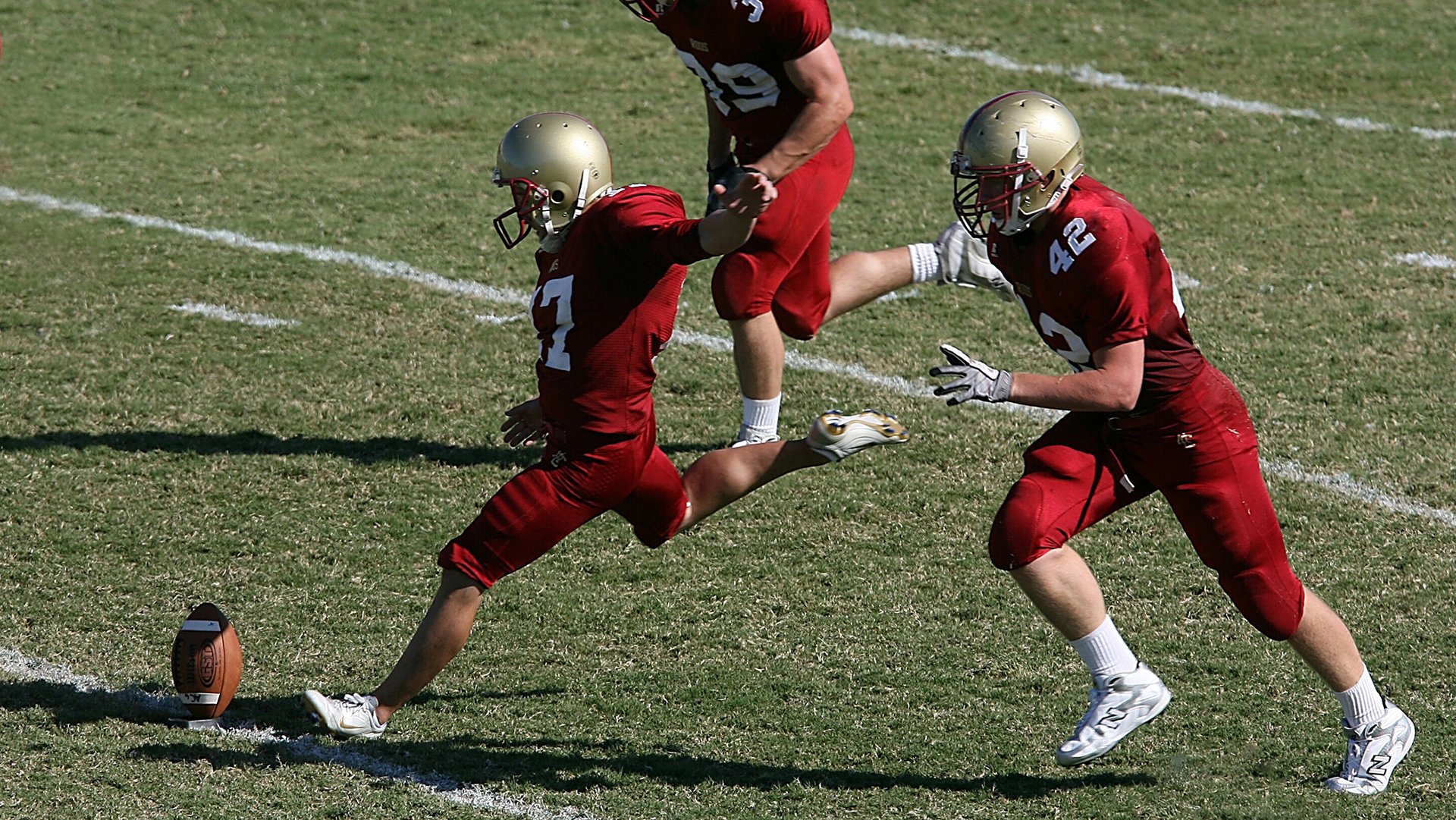法拉利绝杀梅赛德斯，阿隆索统治全场，一场定义时代的胜利