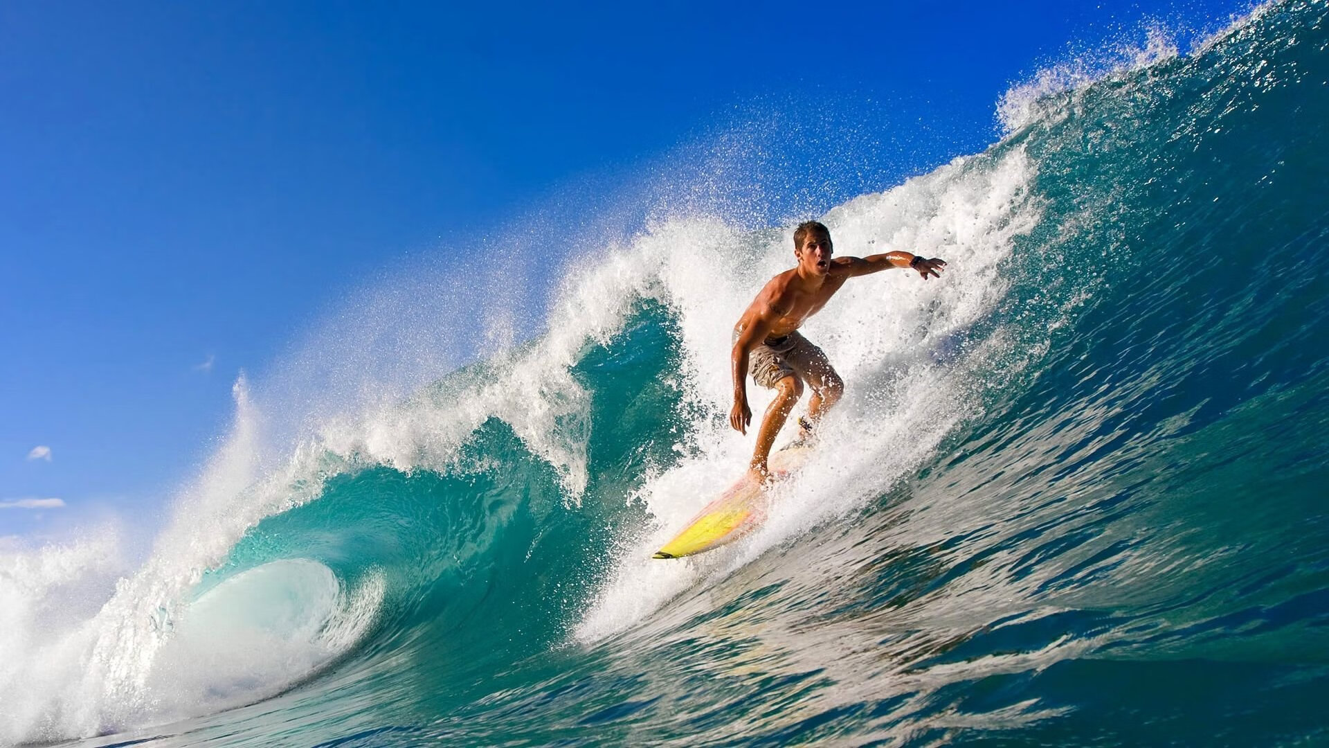 加时鏖战，拉文点燃上海滩！上海队逆转篮网，诠释东方篮球韧性