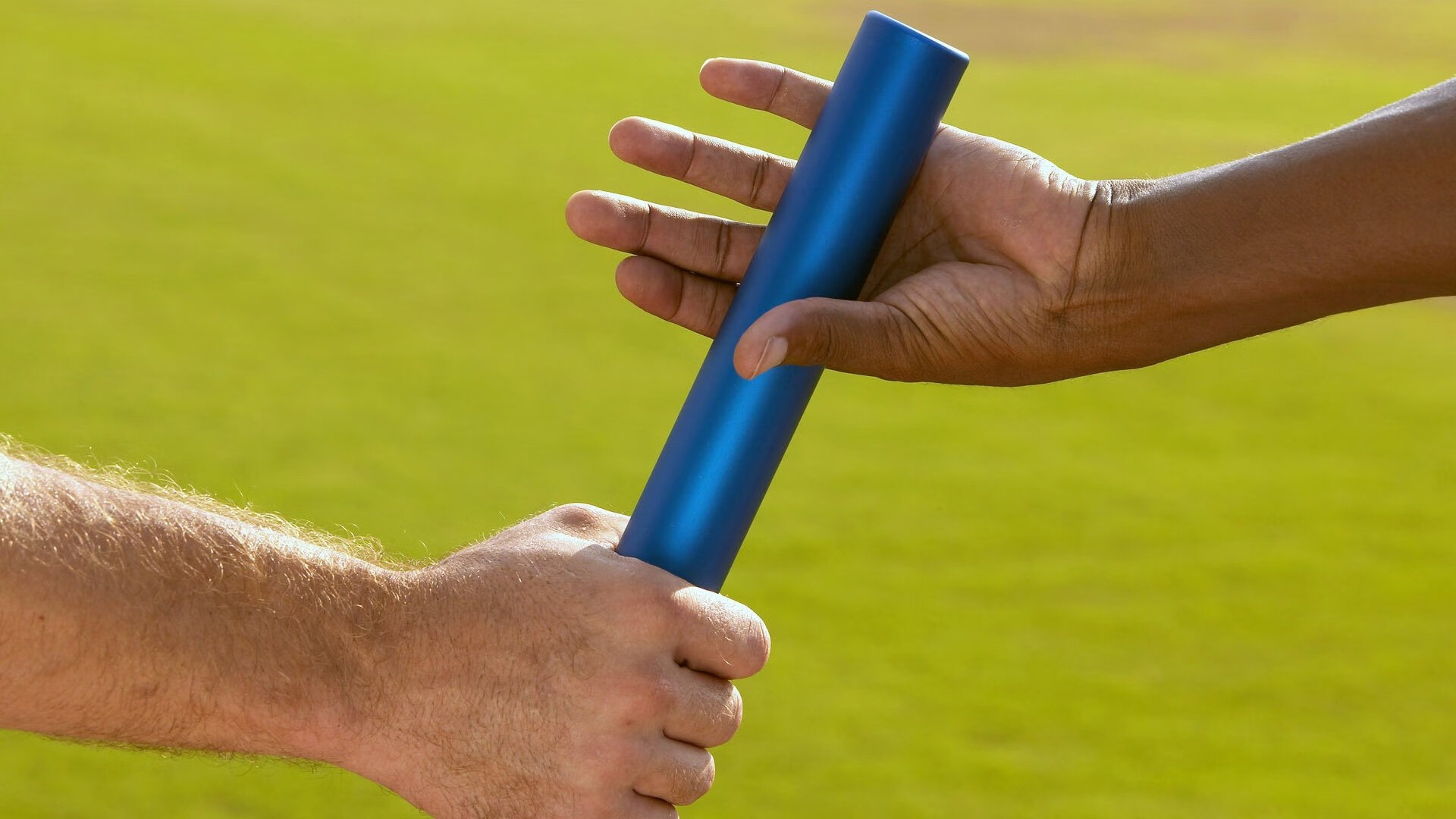 从绿茵场到F1赛道，当横扫成为习惯，坎特在街道上演接管艺术